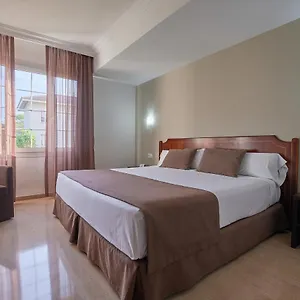 Otel Crisol Jardines De